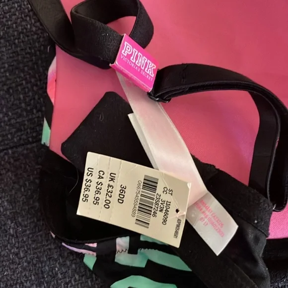 36DD Victoria’s Secret wear everywhere push up bra by Pink - Picture 3 of 9
